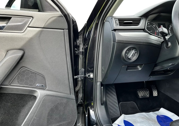 Skoda Superb cena 93000 przebieg: 162000, rok produkcji 2017 z Żory małe 191